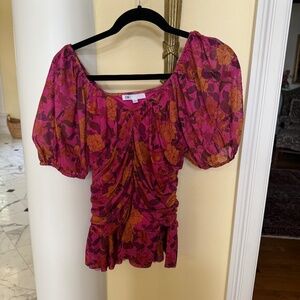 Ladies pink ruched top size small